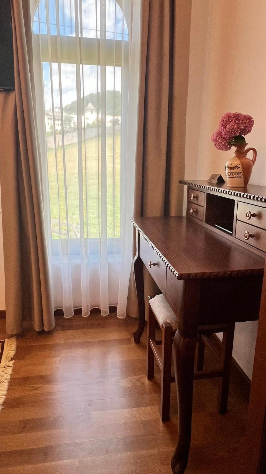 Casa Tudorescu Horezu Eksteriør bilde